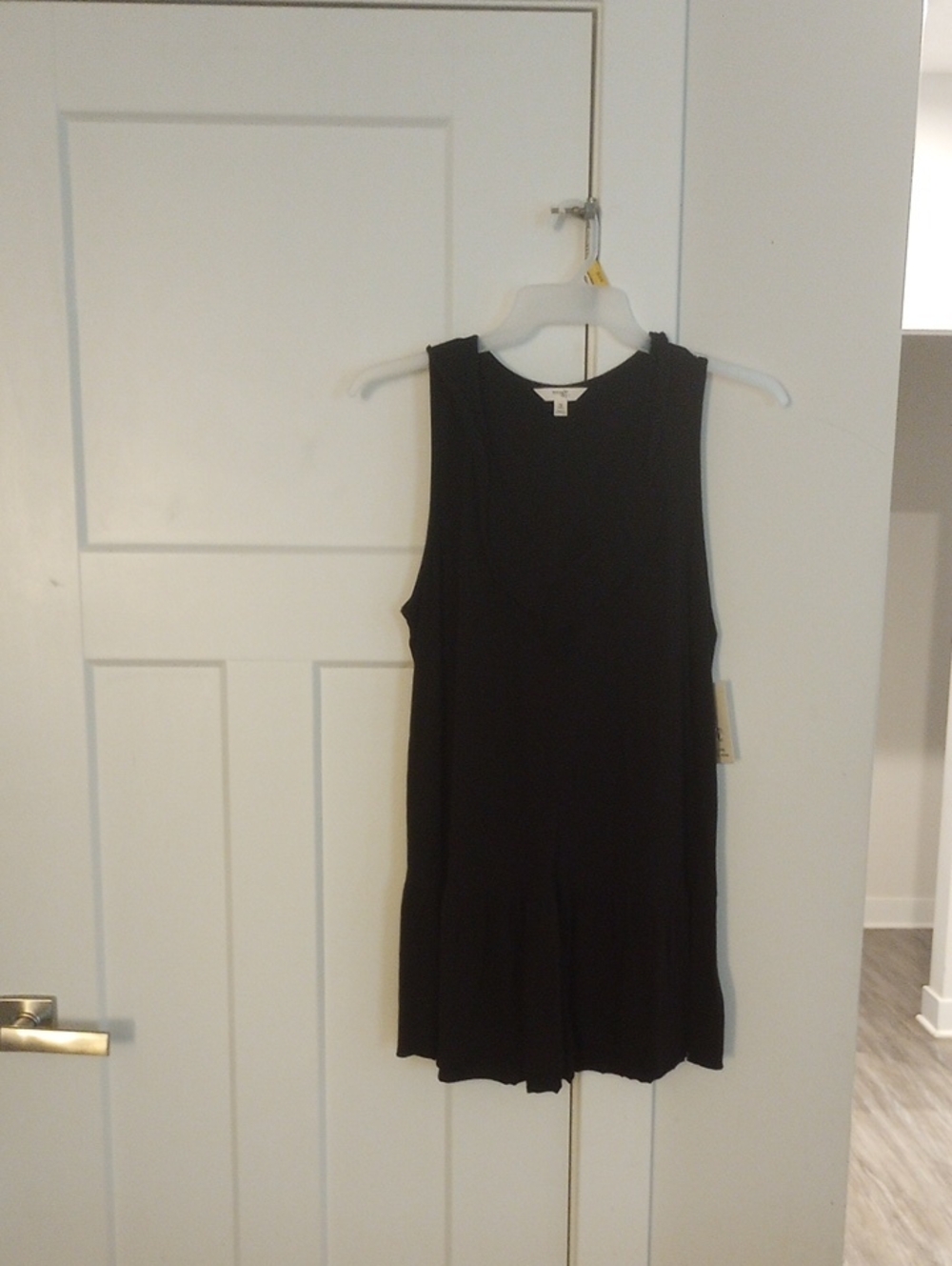 Terra & Sky Black Sleeveless Crew Neck Tank